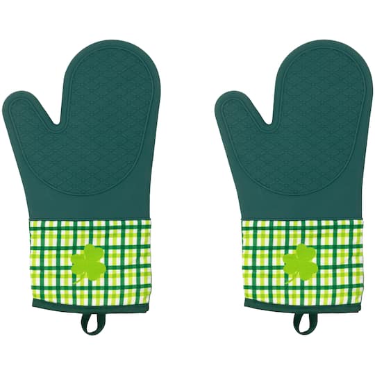 Green Plaid Shamrock Oven Mitts, 2ct.